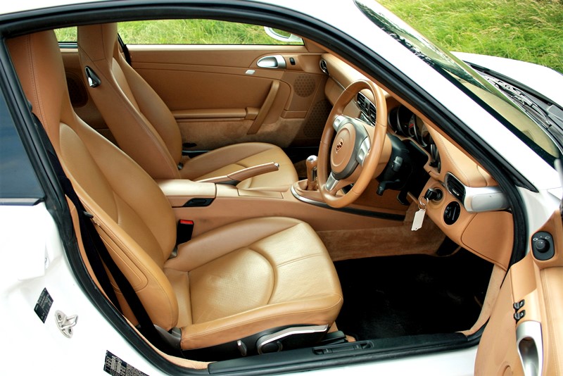 Porsche 997  Carrera 3.8 C2 S coupe