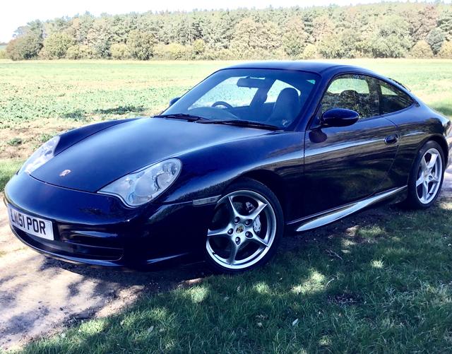 Porsche 996 3.6 Carrera 4 manual Coupe
