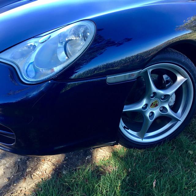 Porsche 996 3.6 Carrera 4 manual Coupe