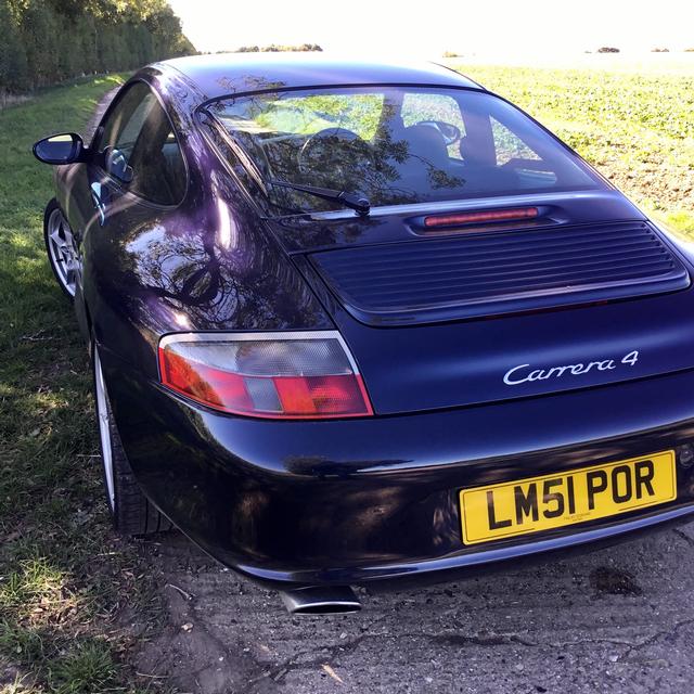 Porsche 996 3.6 Carrera 4 manual Coupe